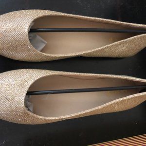 Women's Gold Glitter Flats Size 10-NEW IN BOX